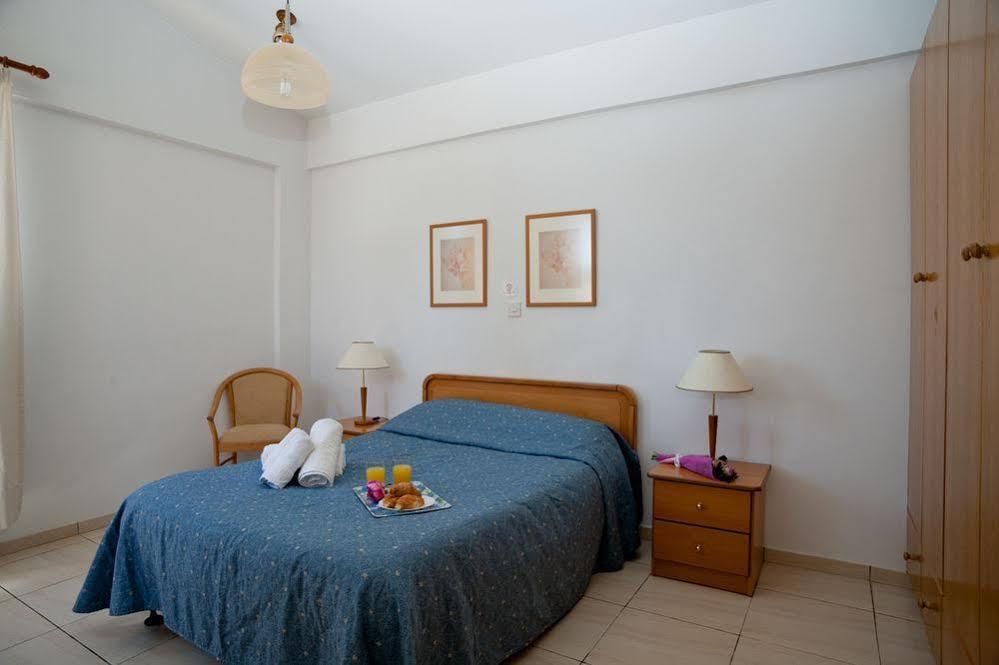 Amalia Villa Polis Bagian luar foto